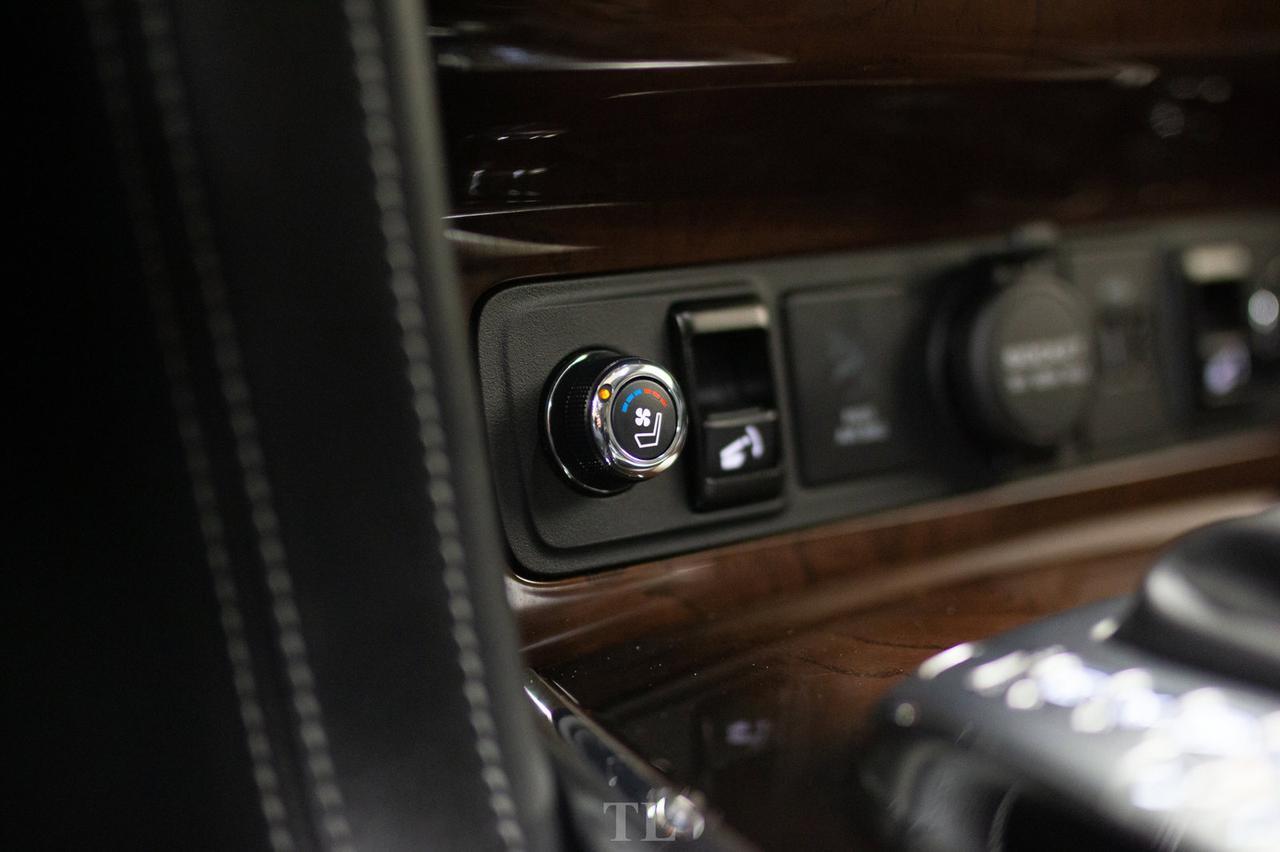 2019 Infiniti QX80 AWD Luxury Edition Leather Roof Nav TV's Red Deer AB