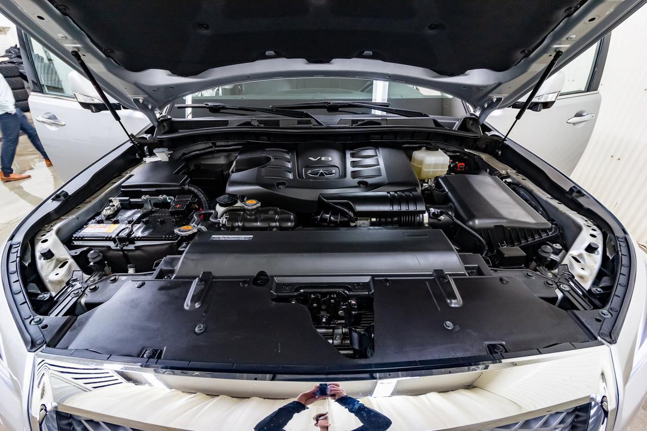 2019 Infiniti QX80 AWD Luxury Edition Leather Roof Nav TV's Red Deer AB