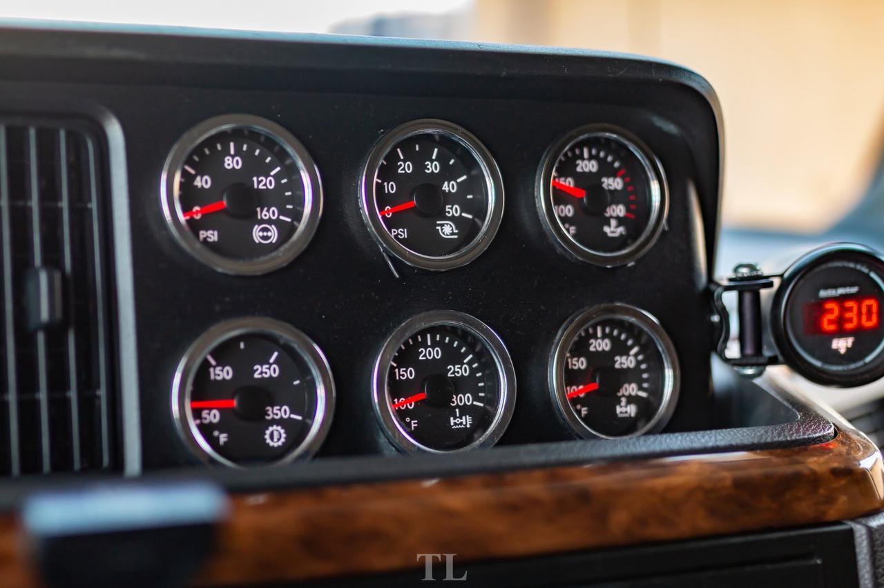 2019 International Lonestar Tractor/Sleeper Red Deer AB