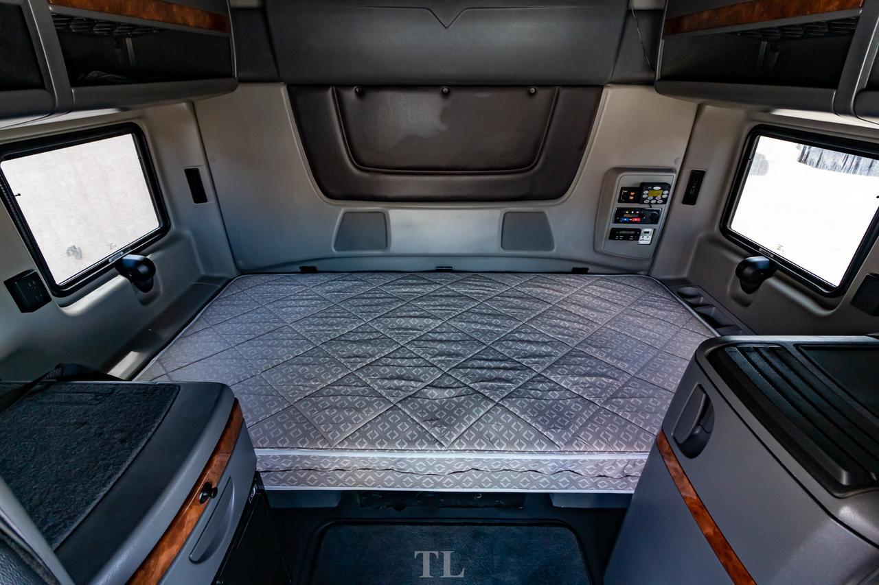2019 International Lonestar Tractor/Sleeper Red Deer AB