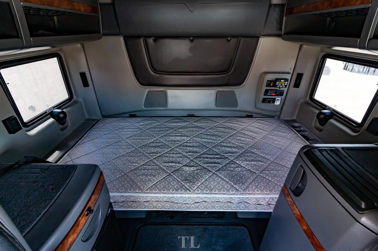 2019 International Lonestar Tractor/Sleeper Red Deer AB