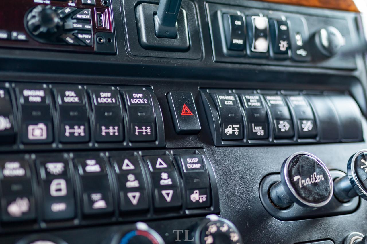 2019 International Lonestar Tractor/Sleeper Red Deer AB