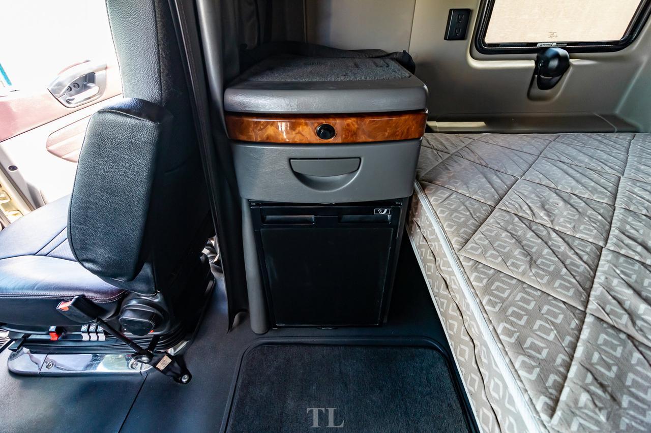 2019 International Lonestar Tractor/Sleeper Red Deer AB