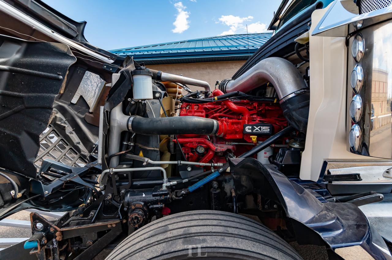 2019 International Lonestar Tractor/Sleeper Red Deer AB