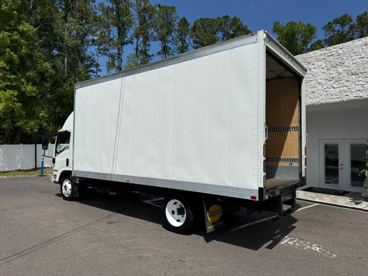 2019 Isuzu NPR GAS REG