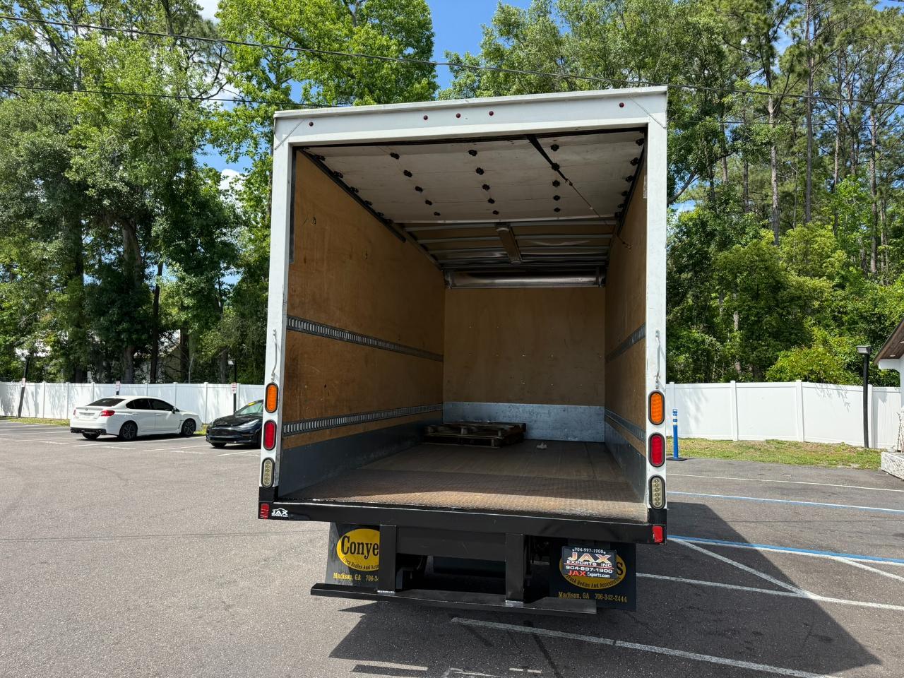 2019 Isuzu NPR GAS REG Jacksonville FL