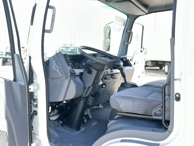 2019 Isuzu NPR-HD GAS 18&apos; Dry Box Truck with Aluminum Ramp Miami FL