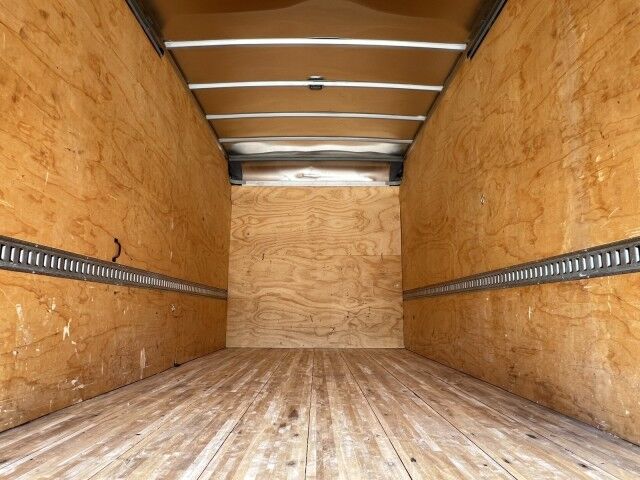 2019 Isuzu NPR-HD GAS 18&apos; Dry Box Truck with Aluminum Ramp Miami FL