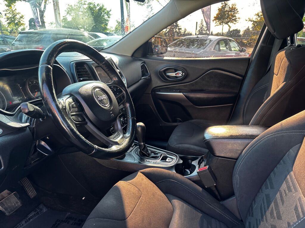 2019 JEEP CHEROKEE LATITUDE Des Moines WA