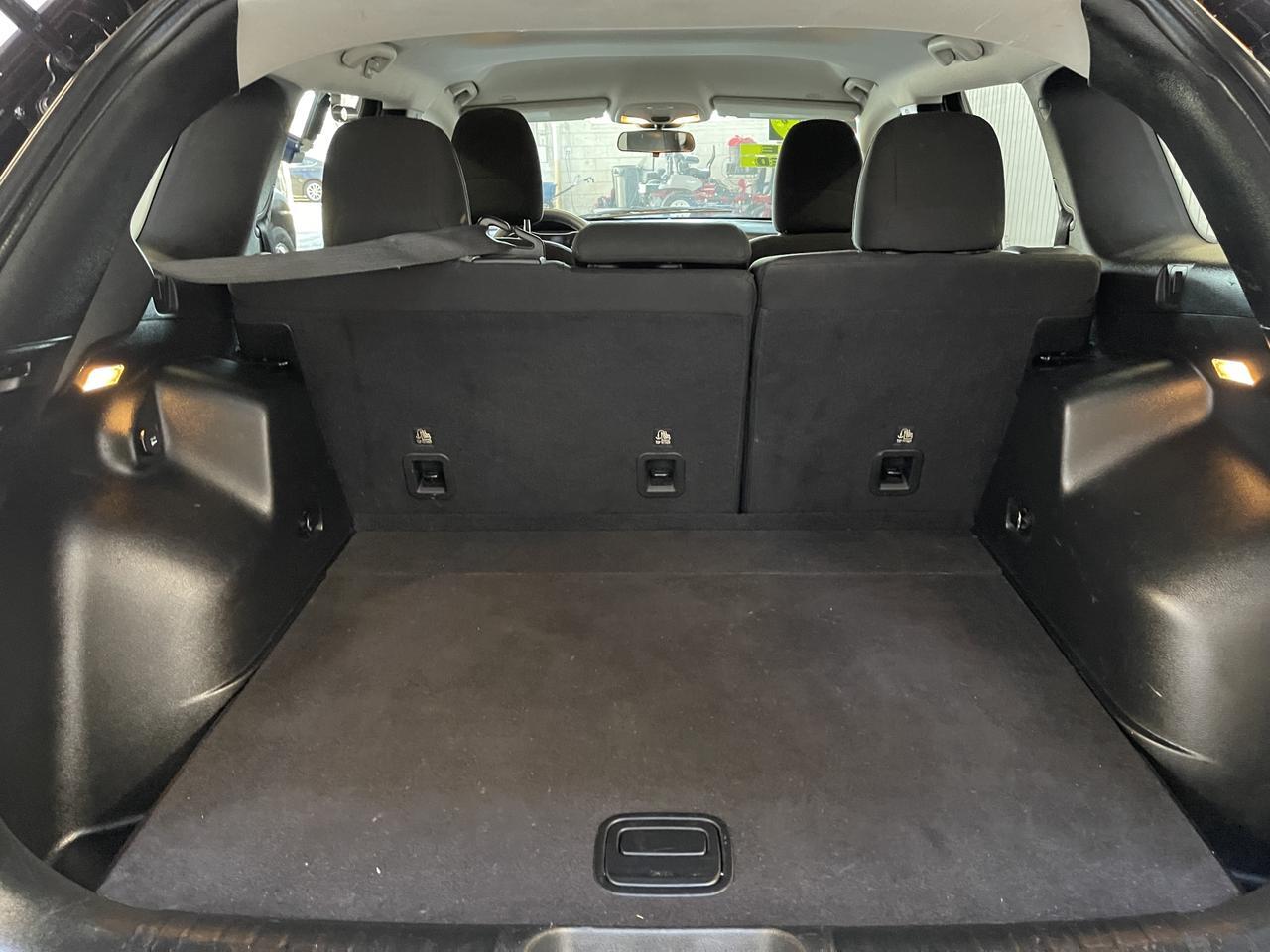 2019 JEEP CHEROKEE LATITUDE Latitude Kansas City MO