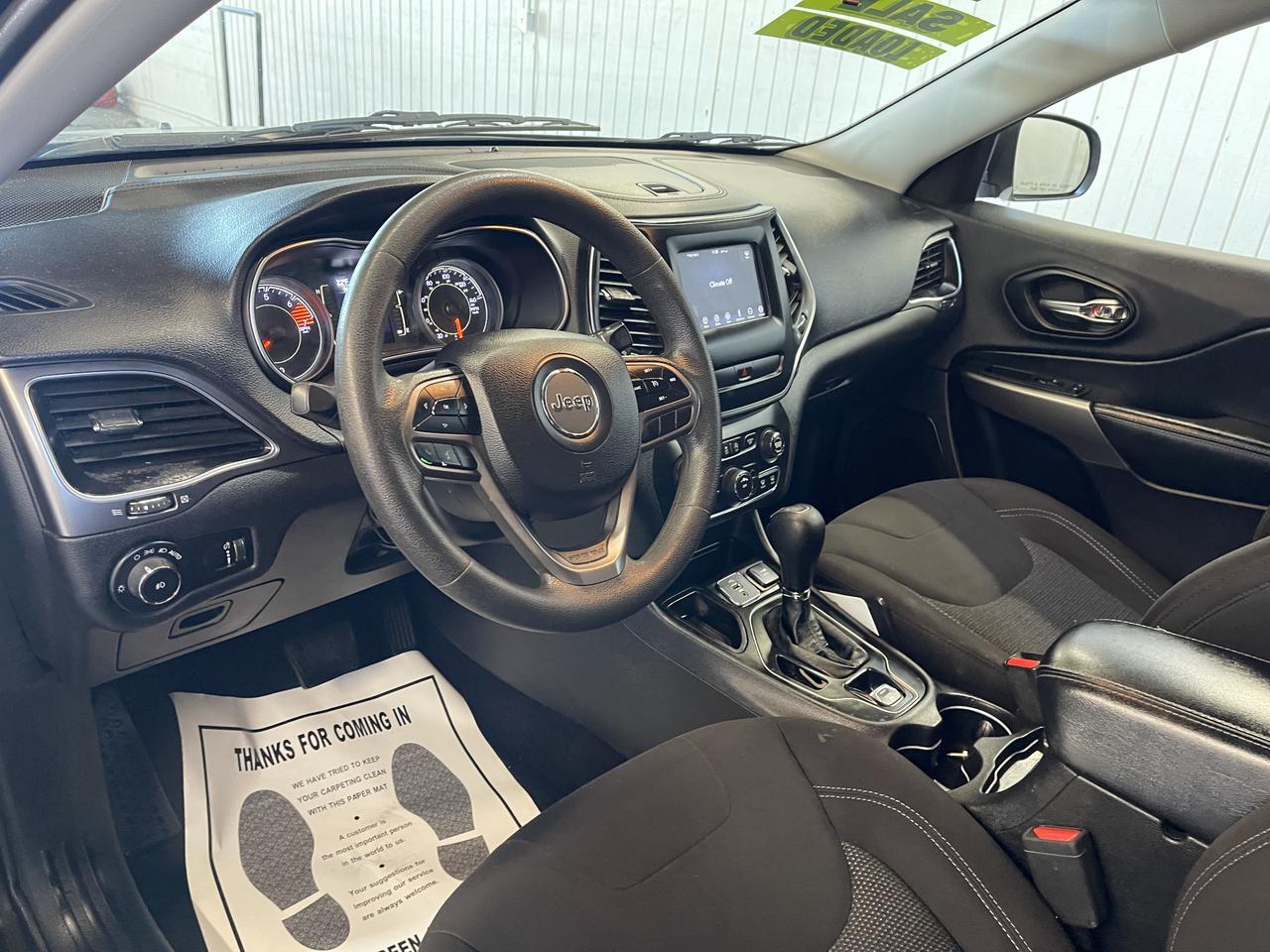 2019 JEEP CHEROKEE LATITUDE Latitude Kansas City MO