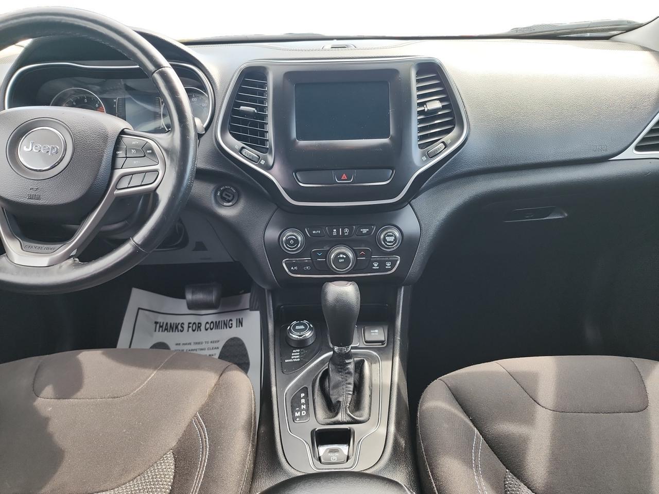 2019 JEEP CHEROKEE LATITUDE; N Kansas City MO