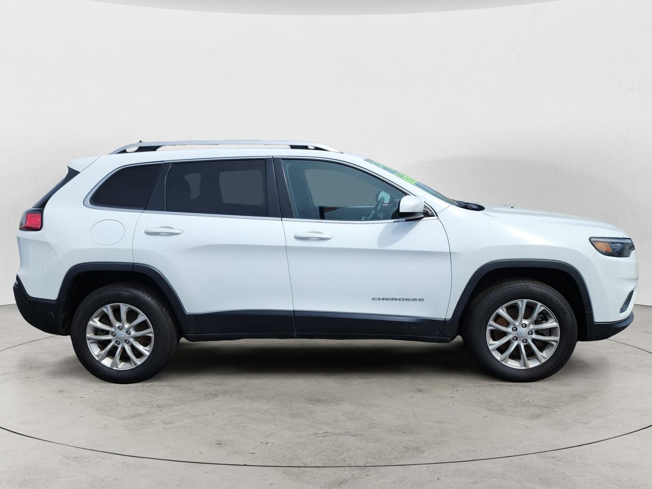 2019 JEEP CHEROKEE LATITUDE; N Kansas City MO