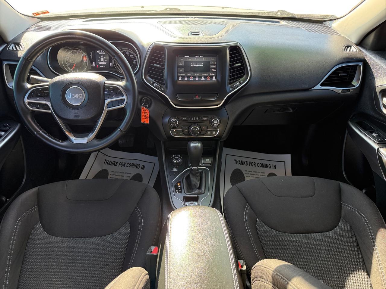 2019 JEEP CHEROKEE LATITUDE; N Latitude Kansas City MO