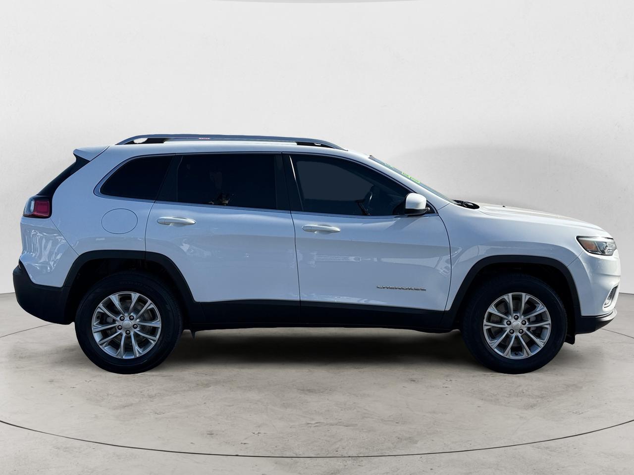 2019 JEEP CHEROKEE LATITUDE; N Latitude Kansas City MO
