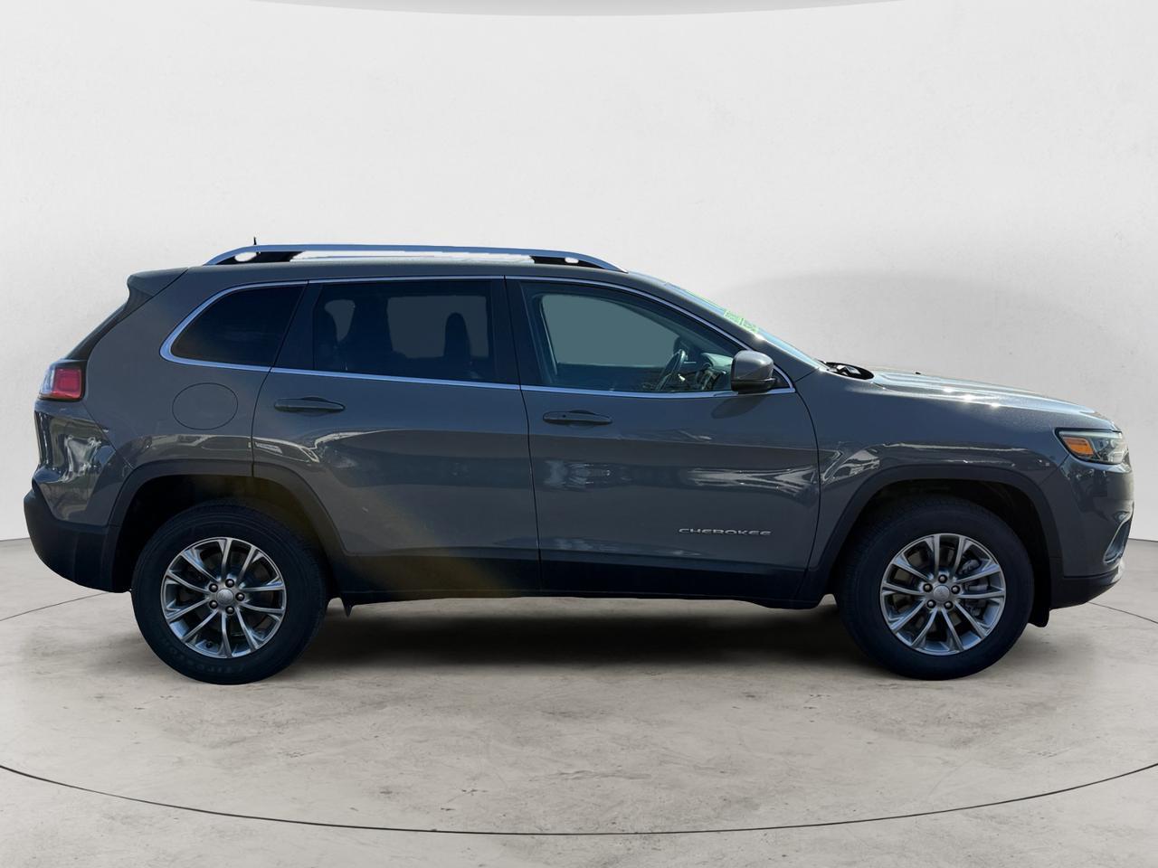 2019 JEEP CHEROKEE LATITUDE PL Latitude Plus Kansas City MO