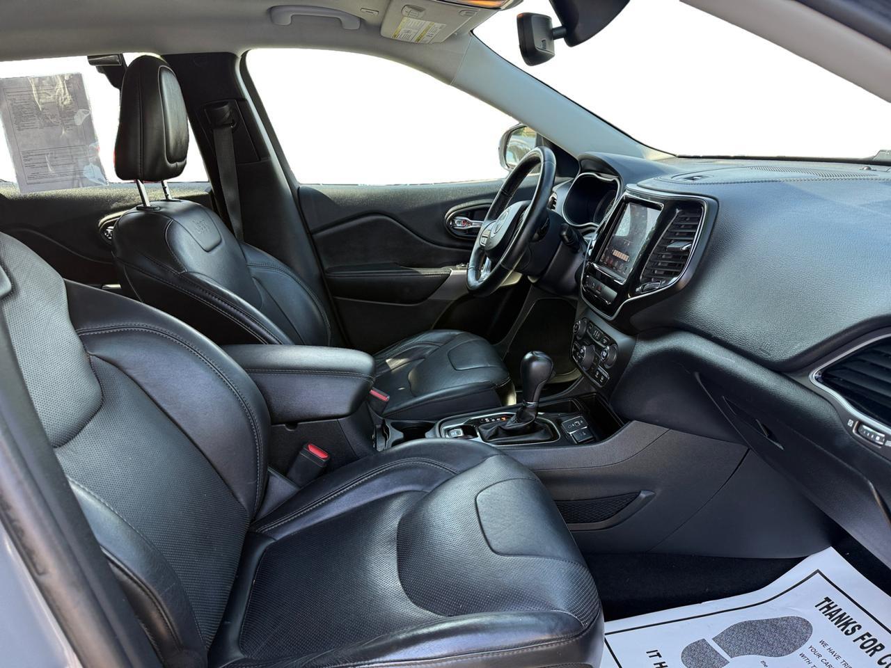 2019 JEEP CHEROKEE LIMITED Kansas City MO