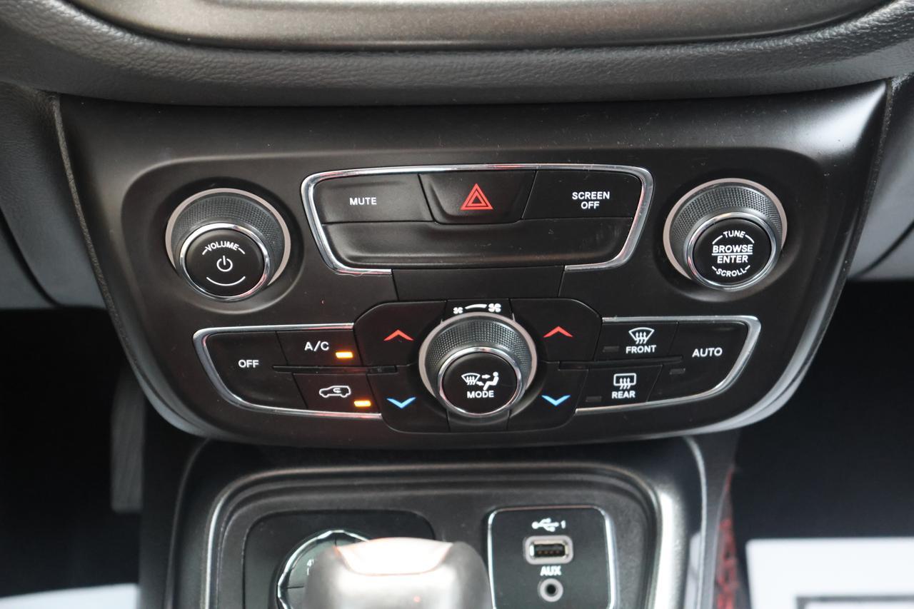 2019 JEEP COMPASS TRAILHAWK WHITE at G Motors