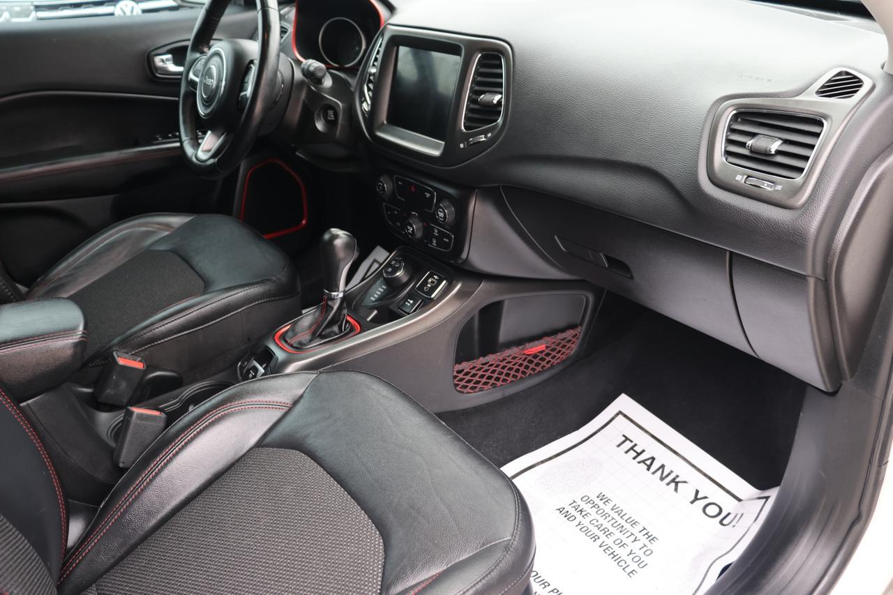 2019 JEEP COMPASS TRAILHAWK WHITE at G Motors