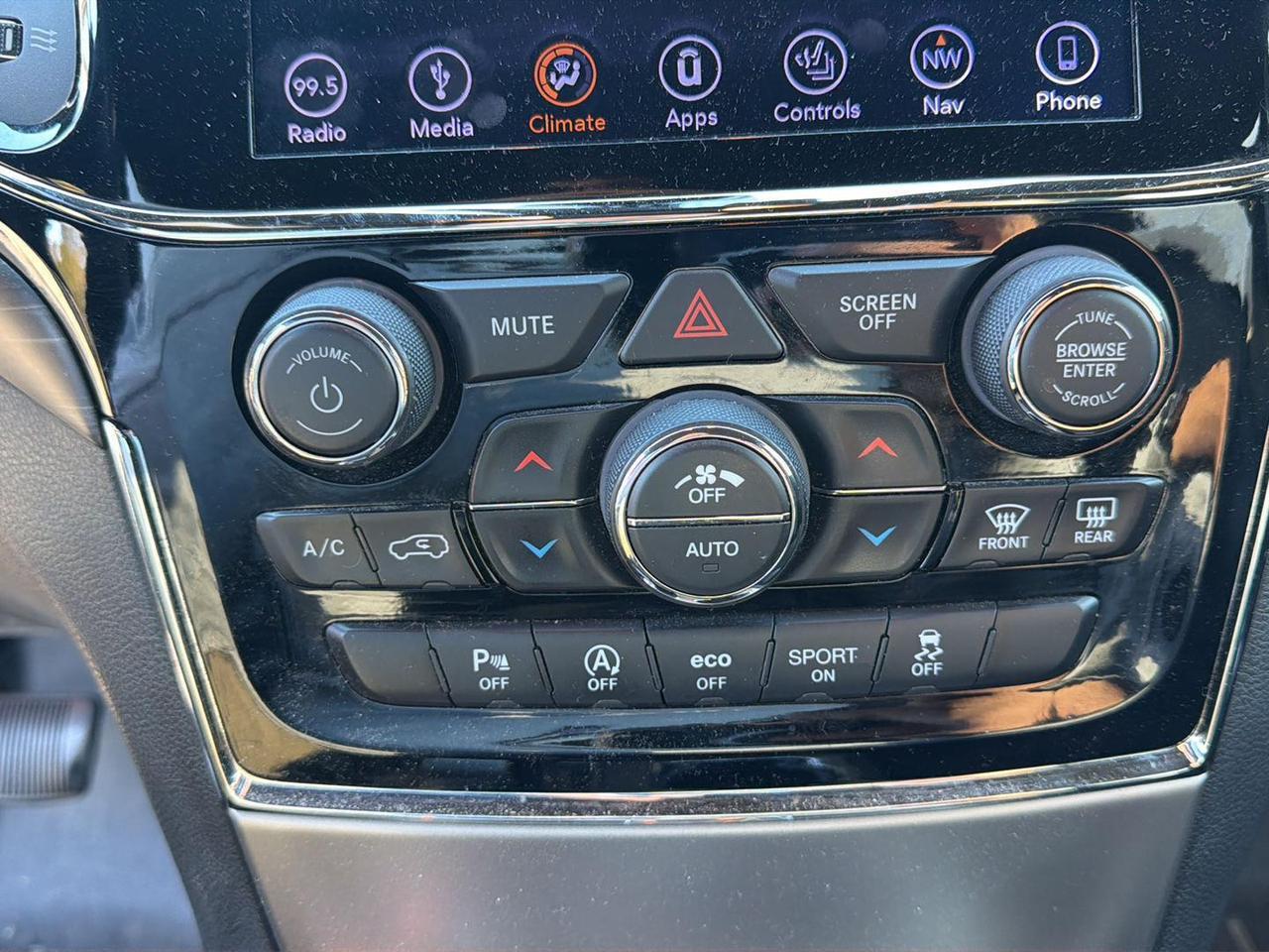 2019 JEEP GRAND CHEROKEE LAREDO E 4X4 Gaithersburg MD