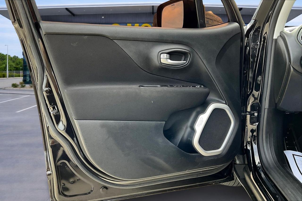 2019 JEEP RENEGADE LATITUDE Houston TX