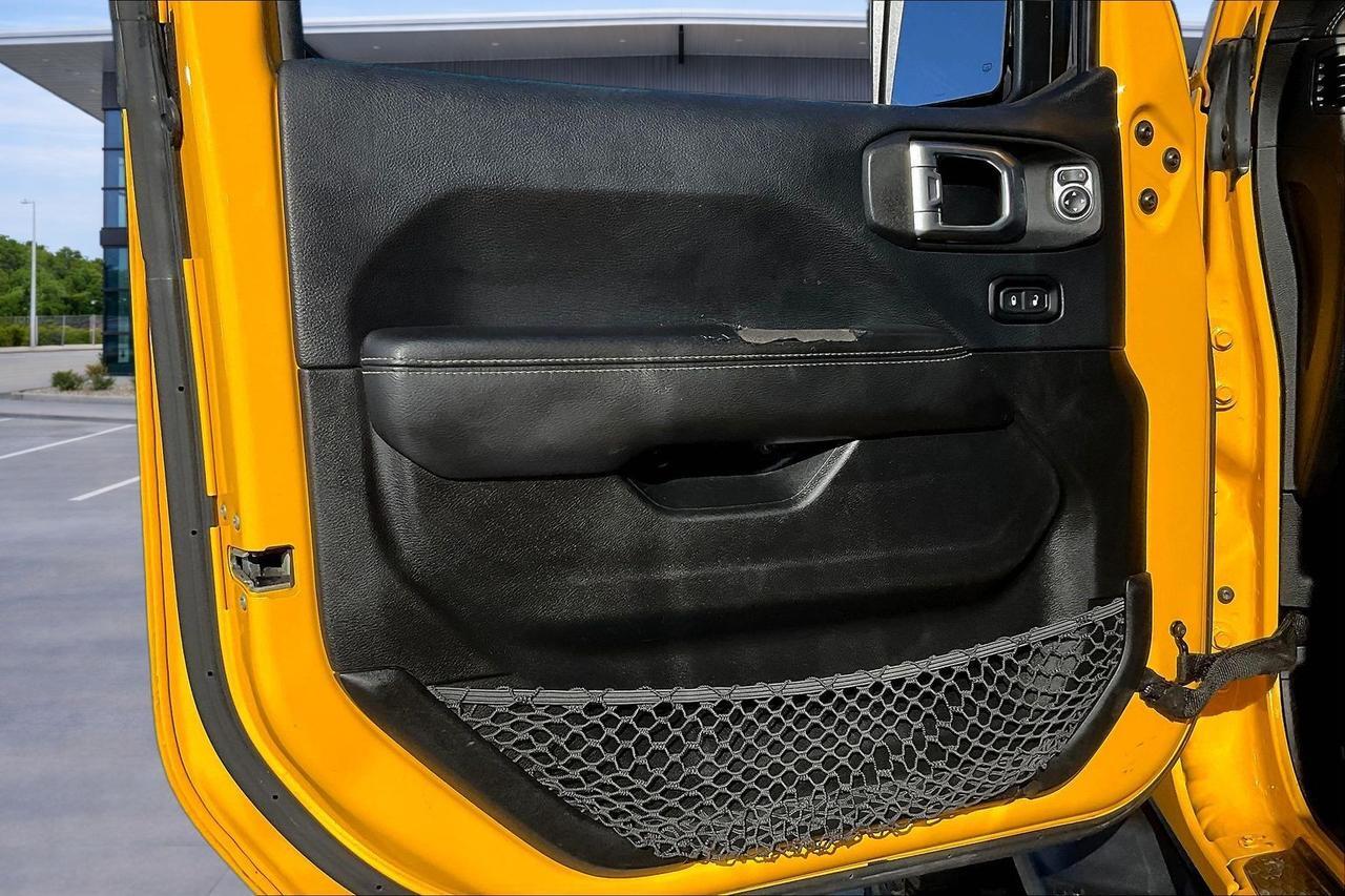2019 JEEP WRANGLER UNLIMI SAHARA Houston TX