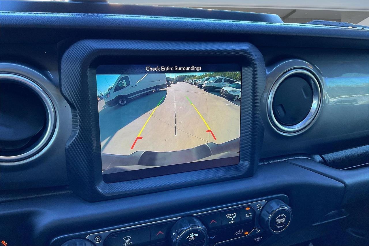 2019 JEEP WRANGLER UNLIMI SAHARA Houston TX