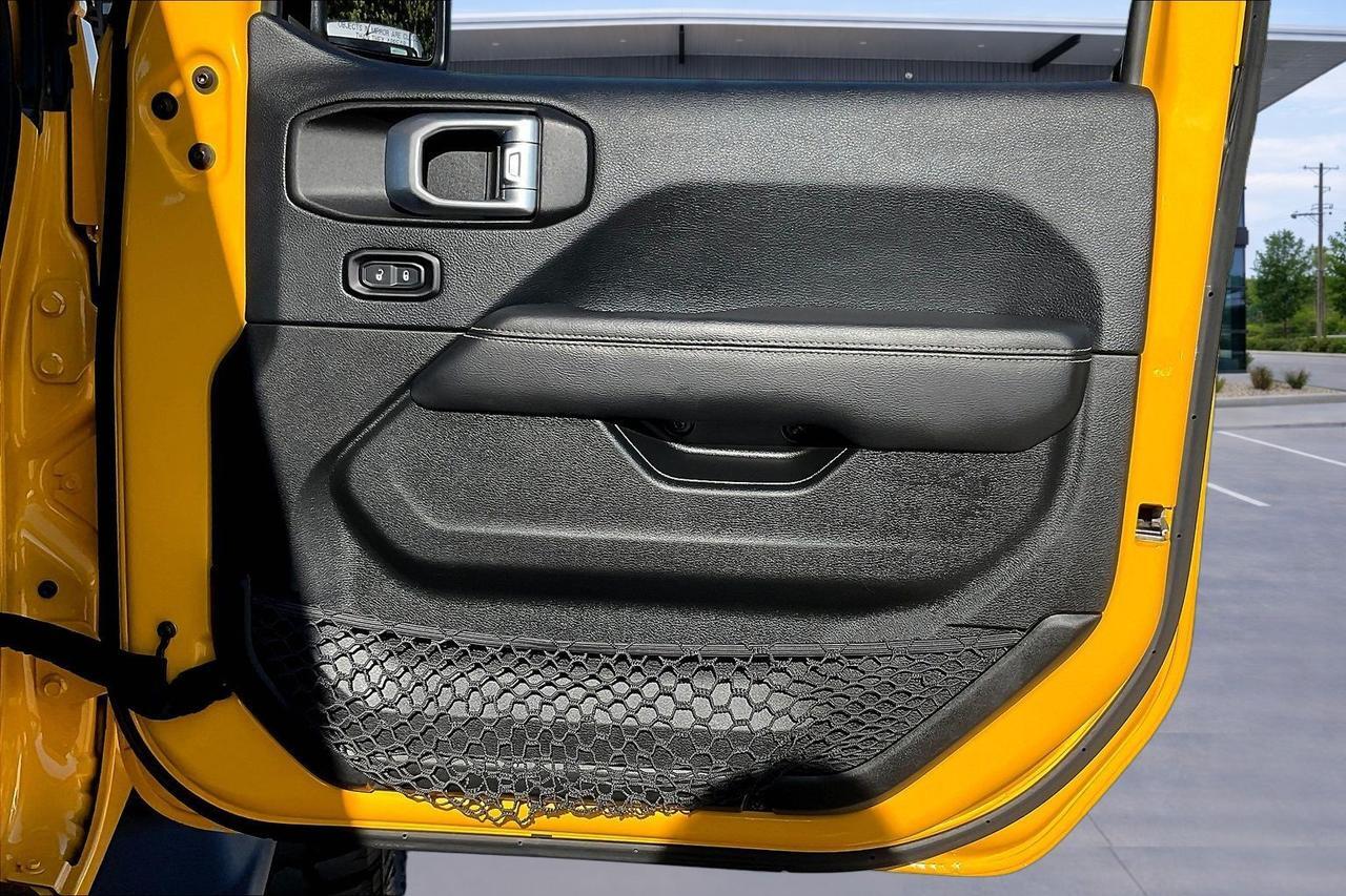 2019 JEEP WRANGLER UNLIMI SAHARA Houston TX