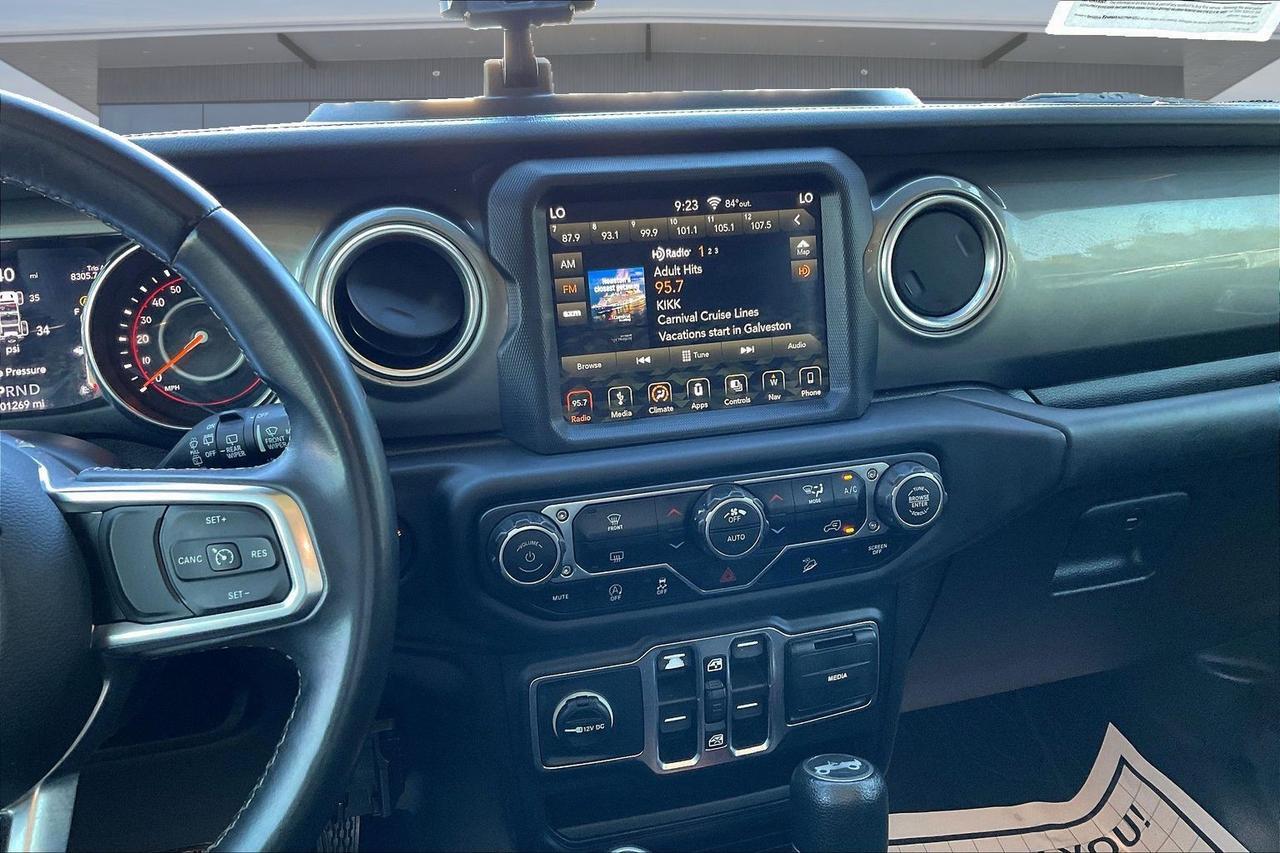 2019 JEEP WRANGLER UNLIMI SAHARA Houston TX