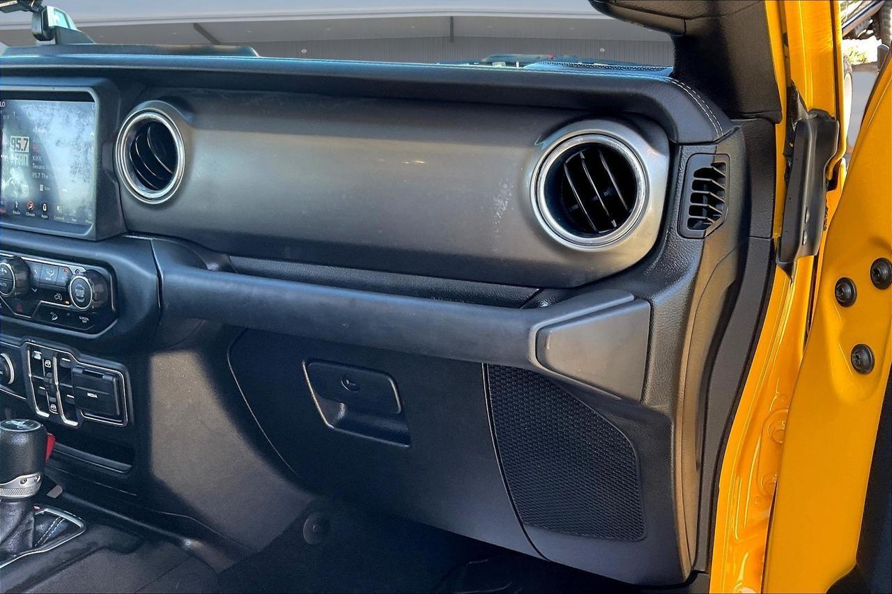 2019 JEEP WRANGLER UNLIMI SAHARA Houston TX