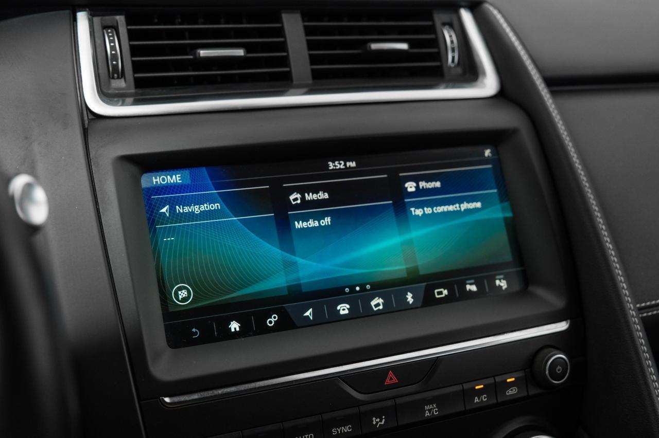 2019 Jaguar E-PACE R-DYNAMIC SE AWD EMERGENCY BRAKING LANE KEEP ASSIST NAVIGATION L Carrollton TX
