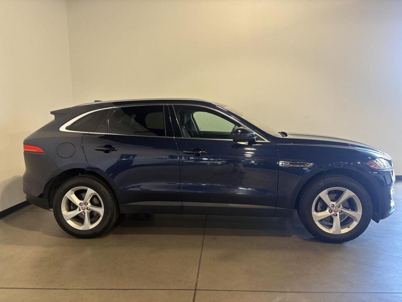 2019 Jaguar F-PACE 25t Premium Parker CO