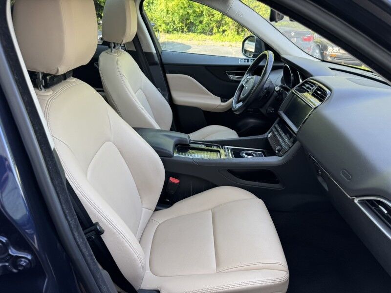 2019 Jaguar F-PACE 25t Premium Willow Grove PA
