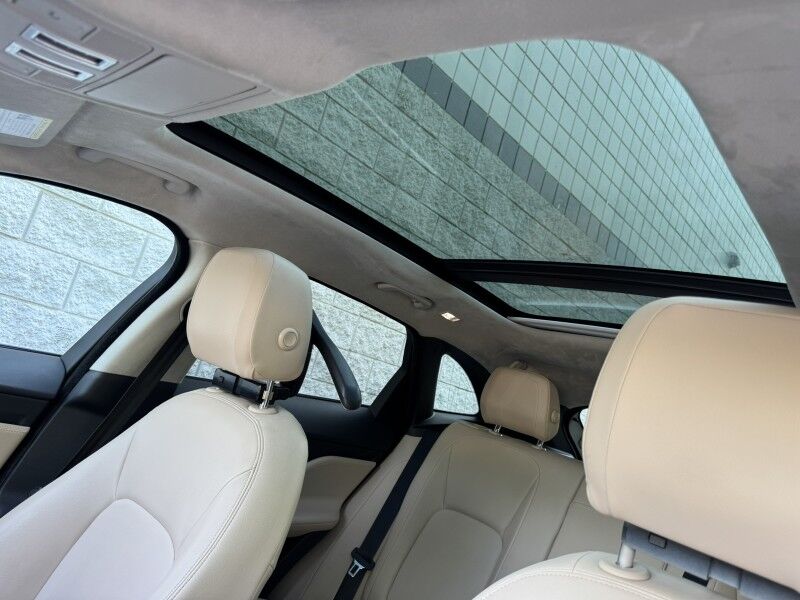 2019 Jaguar F-PACE 25t Premium Willow Grove PA