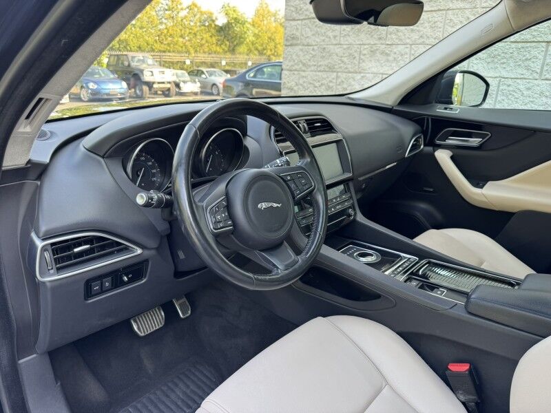 2019 Jaguar F-PACE 25t Premium Willow Grove PA