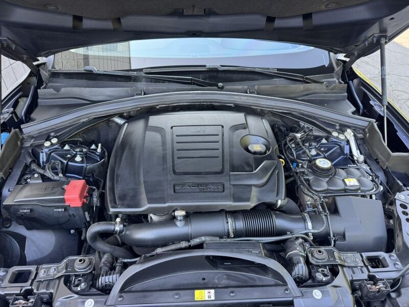 2019 Jaguar F-PACE 25t Premium Willow Grove PA