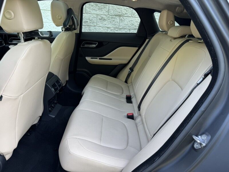 2019 Jaguar F-PACE 25t Premium Willow Grove PA