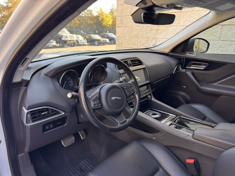2019 Jaguar F-PACE 25t Premium Willow Grove PA