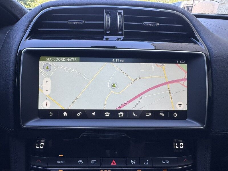 2019 Jaguar F-PACE 25t Prestige Willow Grove PA