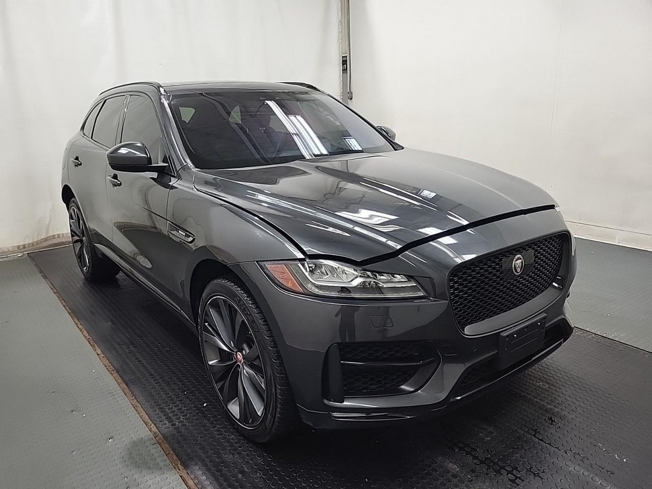 2019 Jaguar F-PACE 30T R-Sport | PANORAMICROOF | MERIDIANSOUND | ONSTAR | POWER&MEMORYSEATS | BACKUPCAM | NOACCIDENT Toronto ON