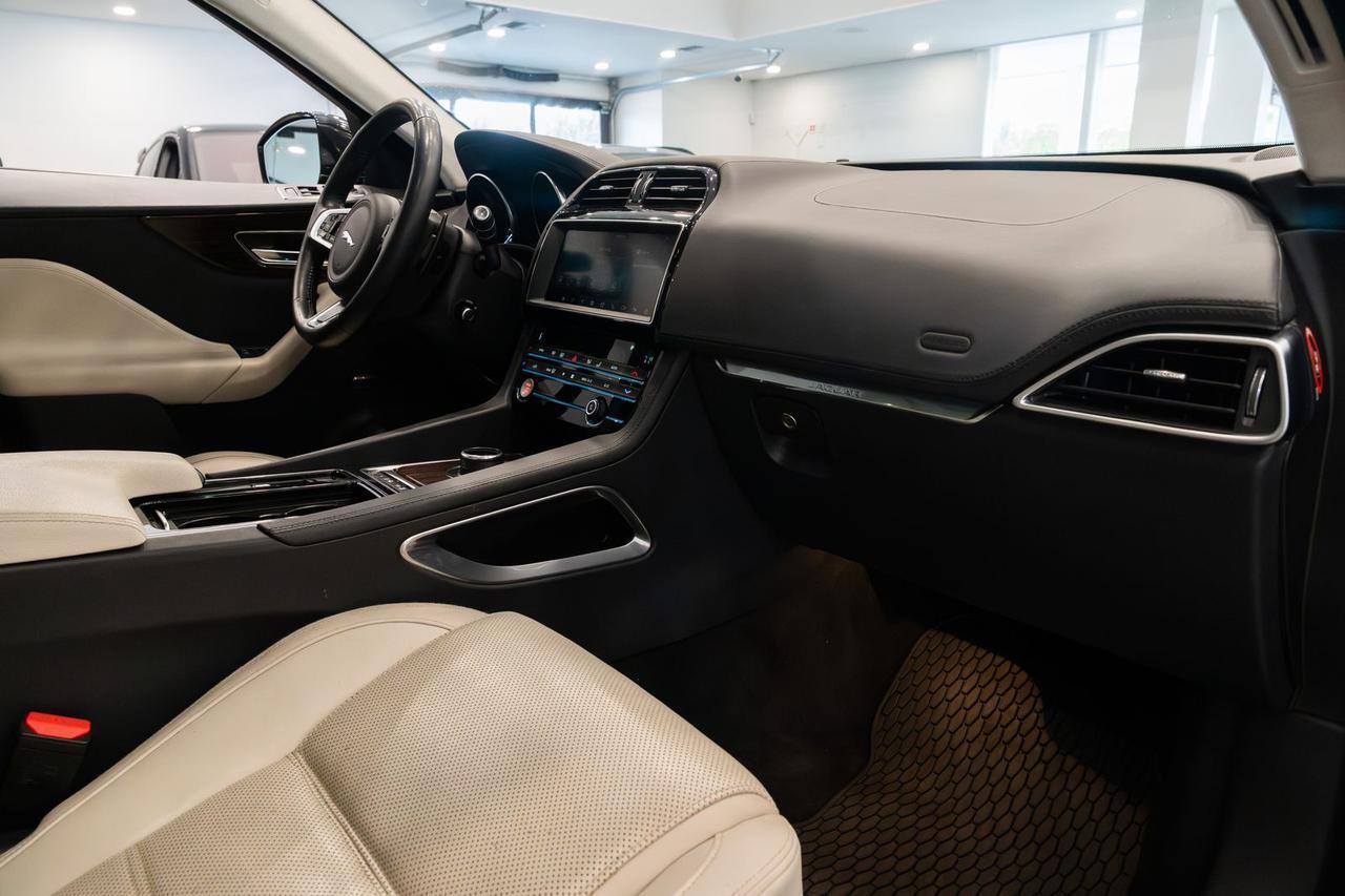2019 Jaguar F-PACE 30t Prestige Gladstone OR