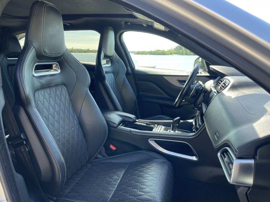 2019 Jaguar F-PACE SVR~SUPERCHARGED V8~CRUISE CONTROL~BLIND SPOT WARNING~CAMERA SYSTEM~COOLED SEATS~DRIVER CONNECT PACKAGE~LEATHER SEATS~PANOMARIC MOONROOF / SUNROOF~PARKING SENSORS~POWER SEATS~PREMIUM SOUND SYSTEM~TRAILER WIRING Sarasota FL