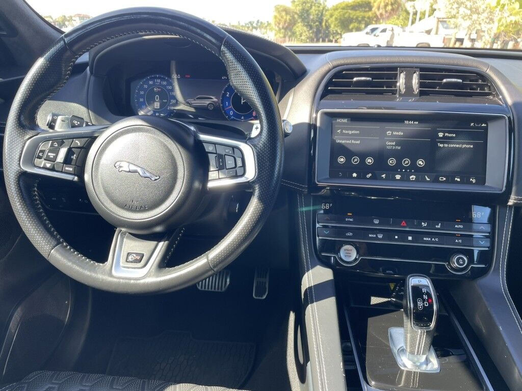 2019 Jaguar F-PACE SVR~SUPERCHARGED V8~CRUISE CONTROL~BLIND SPOT WARNING~CAMERA SYSTEM~COOLED SEATS~DRIVER CONNECT PACKAGE~LEATHER SEATS~PANOMARIC MOONROOF / SUNROOF~PARKING SENSORS~POWER SEATS~PREMIUM SOUND SYSTEM~TRAILER WIRING Sarasota FL