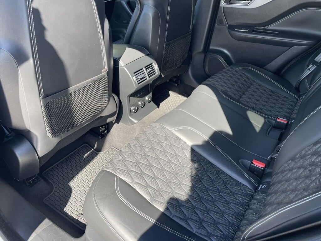 2019 Jaguar F-PACE SVR~SUPERCHARGED V8~CRUISE CONTROL~BLIND SPOT WARNING~CAMERA SYSTEM~COOLED SEATS~DRIVER CONNECT PACKAGE~LEATHER SEATS~PANOMARIC MOONROOF / SUNROOF~PARKING SENSORS~POWER SEATS~PREMIUM SOUND SYSTEM~TRAILER WIRING Sarasota FL