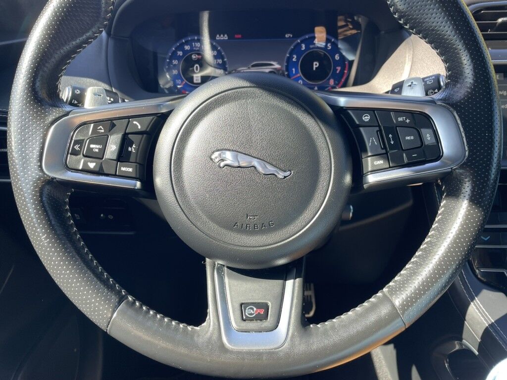 2019 Jaguar F-PACE SVR~SUPERCHARGED V8~CRUISE CONTROL~BLIND SPOT WARNING~CAMERA SYSTEM~COOLED SEATS~DRIVER CONNECT PACKAGE~LEATHER SEATS~PANOMARIC MOONROOF / SUNROOF~PARKING SENSORS~POWER SEATS~PREMIUM SOUND SYSTEM~TRAILER WIRING Sarasota FL