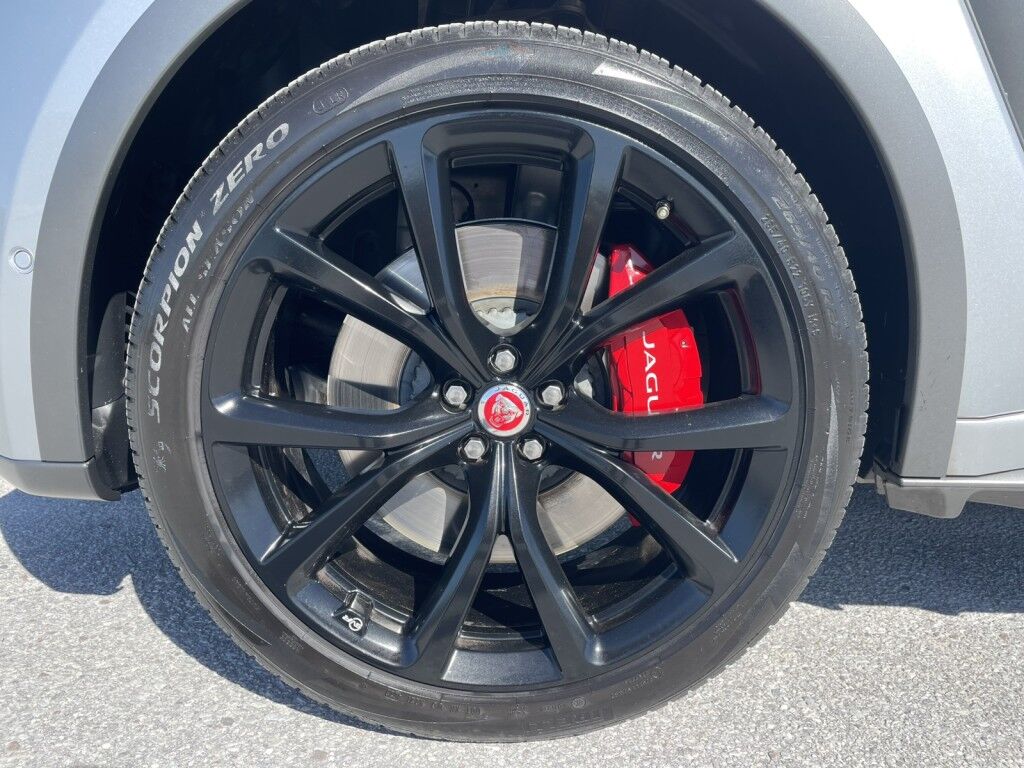 2019 Jaguar F-PACE SVR~SUPERCHARGED V8~CRUISE CONTROL~BLIND SPOT WARNING~CAMERA SYSTEM~COOLED SEATS~DRIVER CONNECT PACKAGE~LEATHER SEATS~PANOMARIC MOONROOF / SUNROOF~PARKING SENSORS~POWER SEATS~PREMIUM SOUND SYSTEM~TRAILER WIRING Sarasota FL