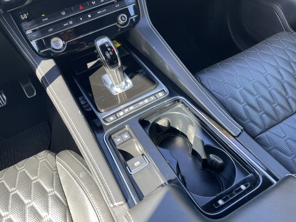 2019 Jaguar F-PACE SVR~SUPERCHARGED V8~CRUISE CONTROL~BLIND SPOT WARNING~CAMERA SYSTEM~COOLED SEATS~DRIVER CONNECT PACKAGE~LEATHER SEATS~PANOMARIC MOONROOF / SUNROOF~PARKING SENSORS~POWER SEATS~PREMIUM SOUND SYSTEM~TRAILER WIRING Sarasota FL