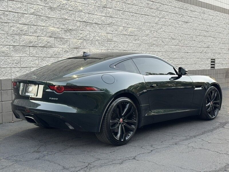 2019 Jaguar F-TYPE P300