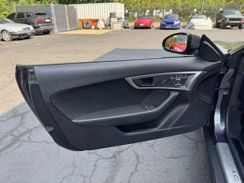 2019 Jaguar F-TYPE P300 Willow Grove PA