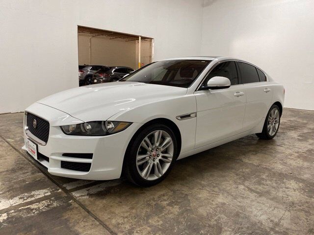 2019 Jaguar XE 25t Premium